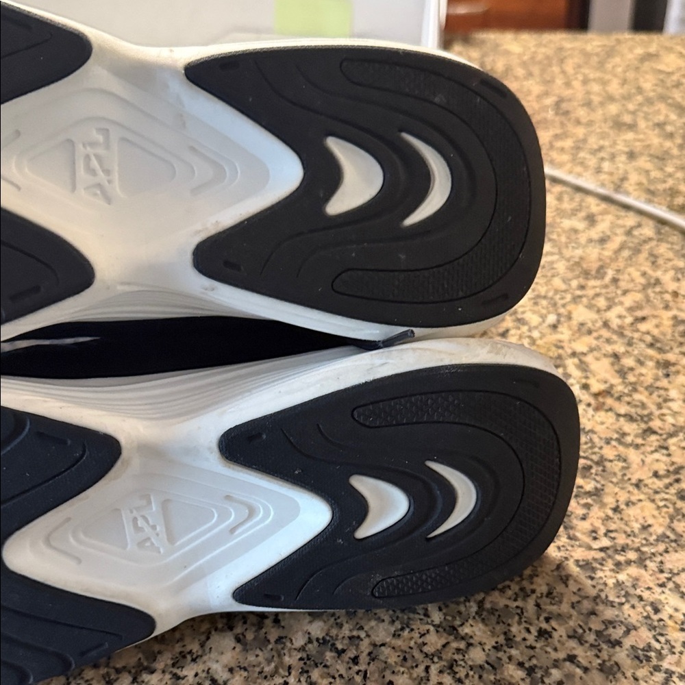 APL Men's Streamline Black and White Shoes - Picture 6 of 12